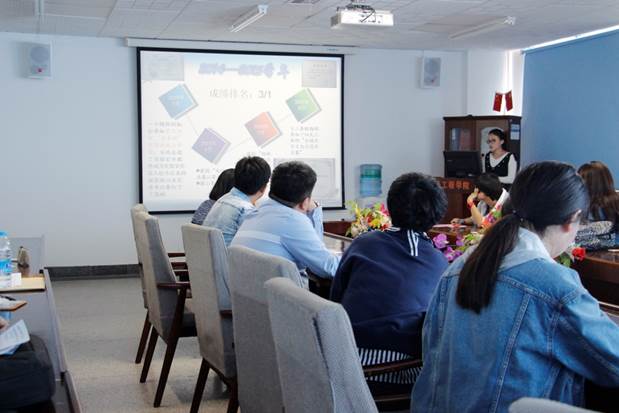 说明: C:\Users\User\Desktop\成人用品
举办“青春榜样，筑梦领航”优秀学子展示会\2.JPG