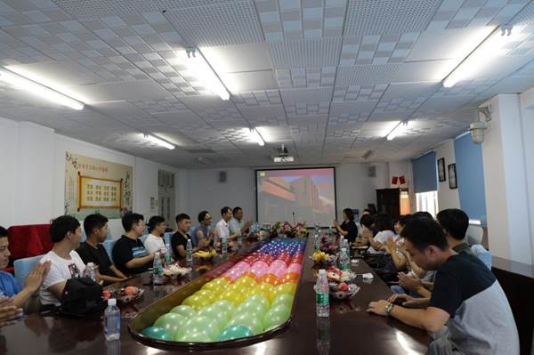 说明: //www.cryongpin.com/_mediafile/tute01/2017/07/14/1zsfr6fe24.jpg