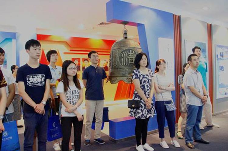 说明: 说明: //www.cryongpin.com/_mediafile/tute01/2017/05/23/2u3mnhp78b.jpg